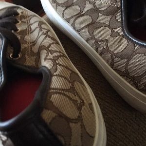 Meet your Posher, Mayra